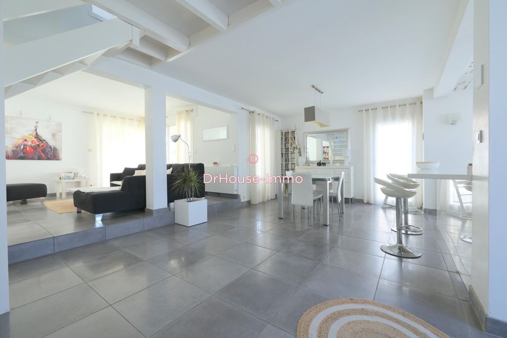 Achat maison à vendre 5 chambres 130 m² - Saint-Cyprien