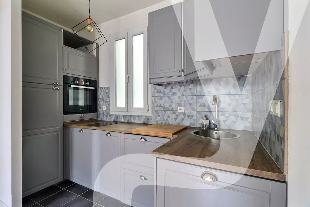 Achat appartement à vendre 2 pièces 34 m² - Paris 18ème arrondissement