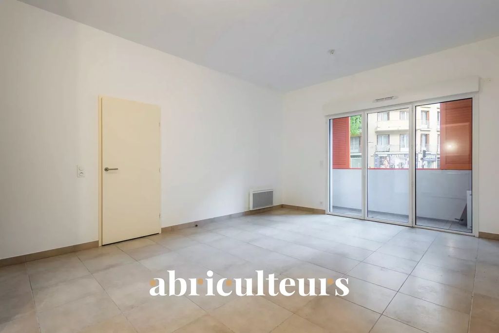 Achat appartement à vendre 3 pièces 60 m² - Nice