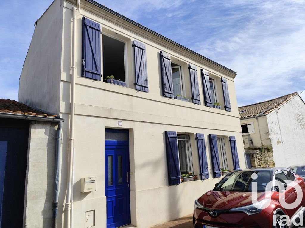 Achat maison à vendre 2 chambres 90 m² - Rochefort