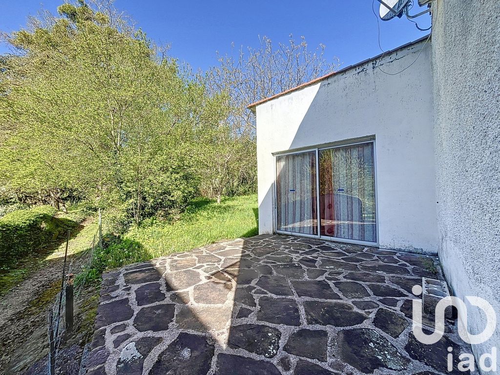Achat maison à vendre 2 chambres 87 m² - Laval-Roquecezière