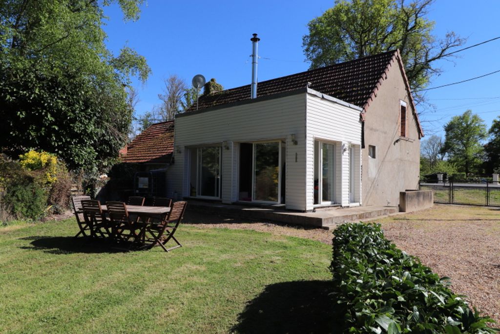 Achat maison à vendre 2 chambres 102 m² - Dompierre-sur-Besbre