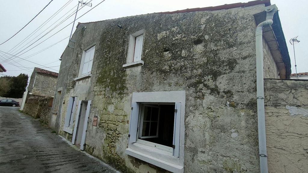 Achat maison à vendre 2 chambres 80 m² - Fontenay-le-Comte