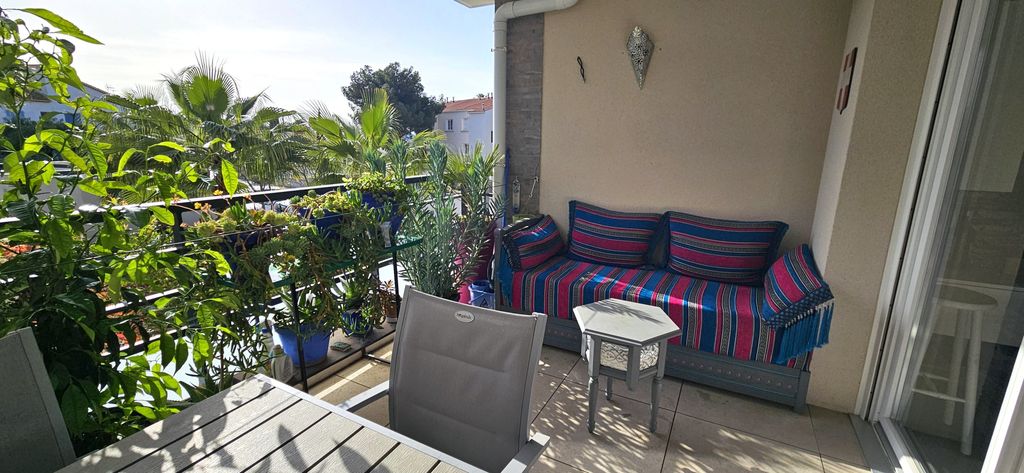 Achat appartement à vendre 2 pièces 47 m² - Bandol