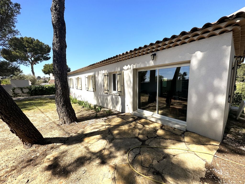 Achat maison à vendre 5 chambres 125 m² - Sanary-sur-Mer