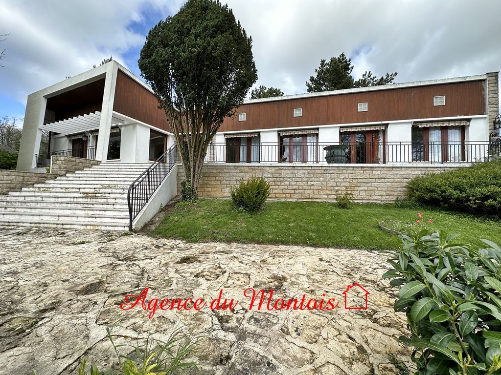 Achat maison à vendre 4 chambres 178 m² - Montereau-Fault-Yonne