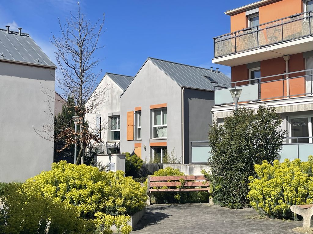 Achat appartement à vendre 2 pièces 43 m² - Carrières-sous-Poissy