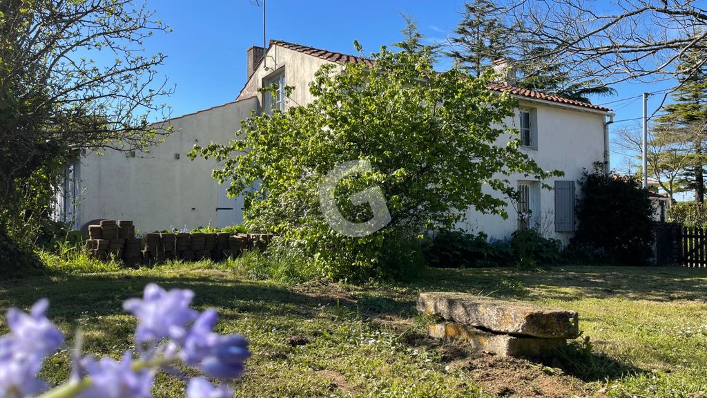 Achat maison à vendre 3 chambres 91 m² - Saint-Benoist-sur-Mer