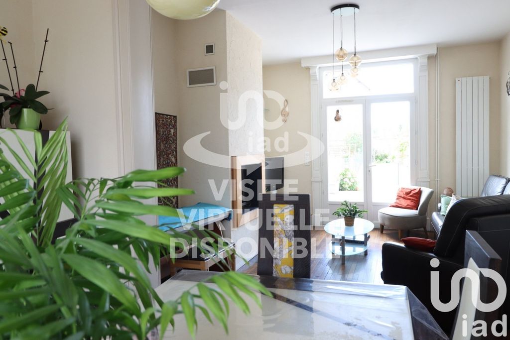 Achat maison à vendre 5 chambres 137 m² - Évin-Malmaison