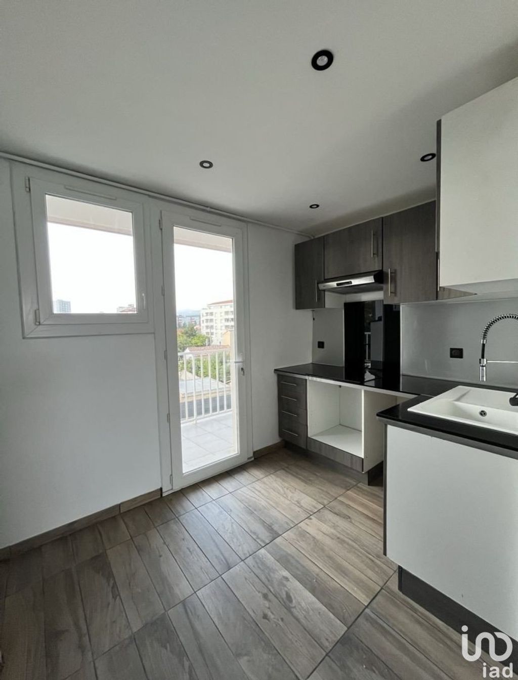Achat appartement à vendre 3 pièces 53 m² - La Seyne-sur-Mer
