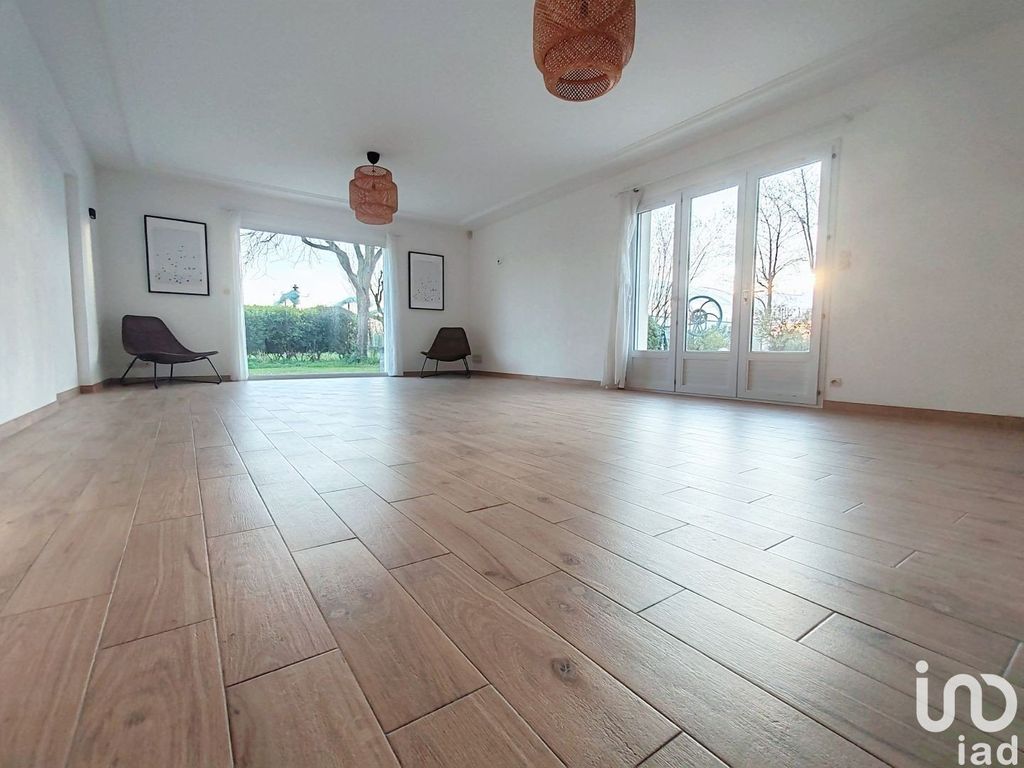 Achat maison à vendre 6 chambres 276 m² - Sainte-Gemmes-sur-Loire