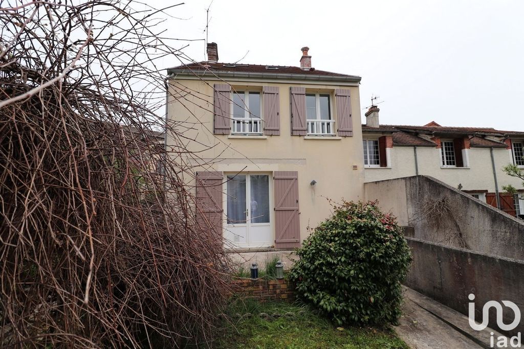 Achat maison à vendre 4 chambres 157 m² - Avon