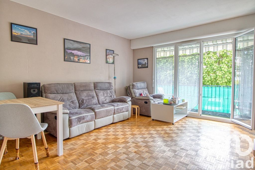 Achat appartement à vendre 3 pièces 63 m² - Aubergenville