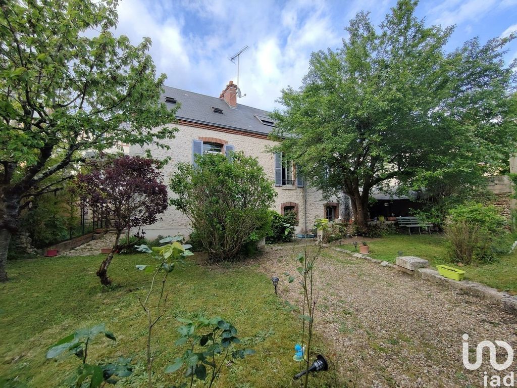 Achat maison à vendre 5 chambres 165 m² - Gien