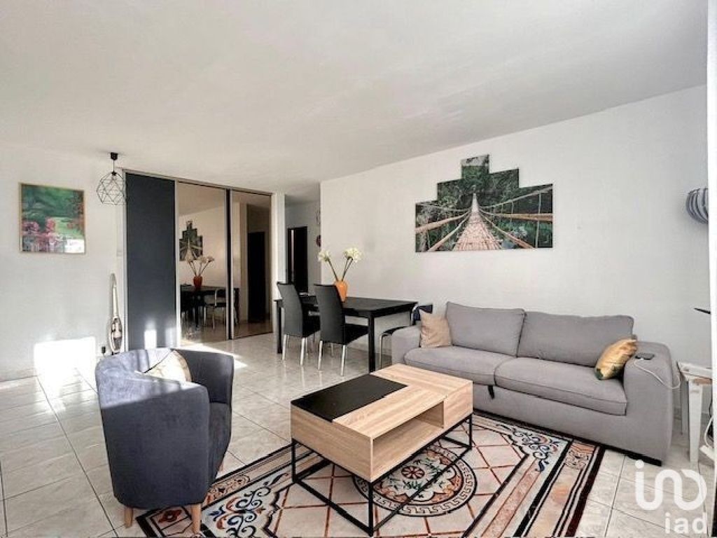 Achat appartement à vendre 2 pièces 55 m² - Chilly-Mazarin