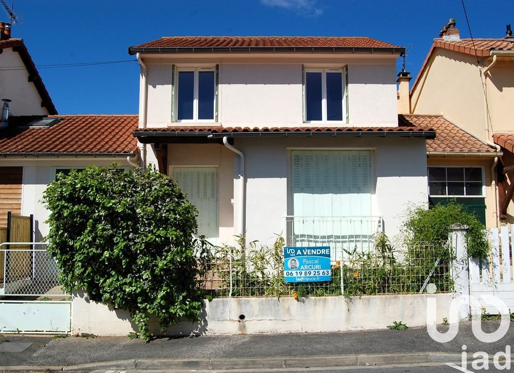 Achat maison à vendre 3 chambres 84 m² - Millau