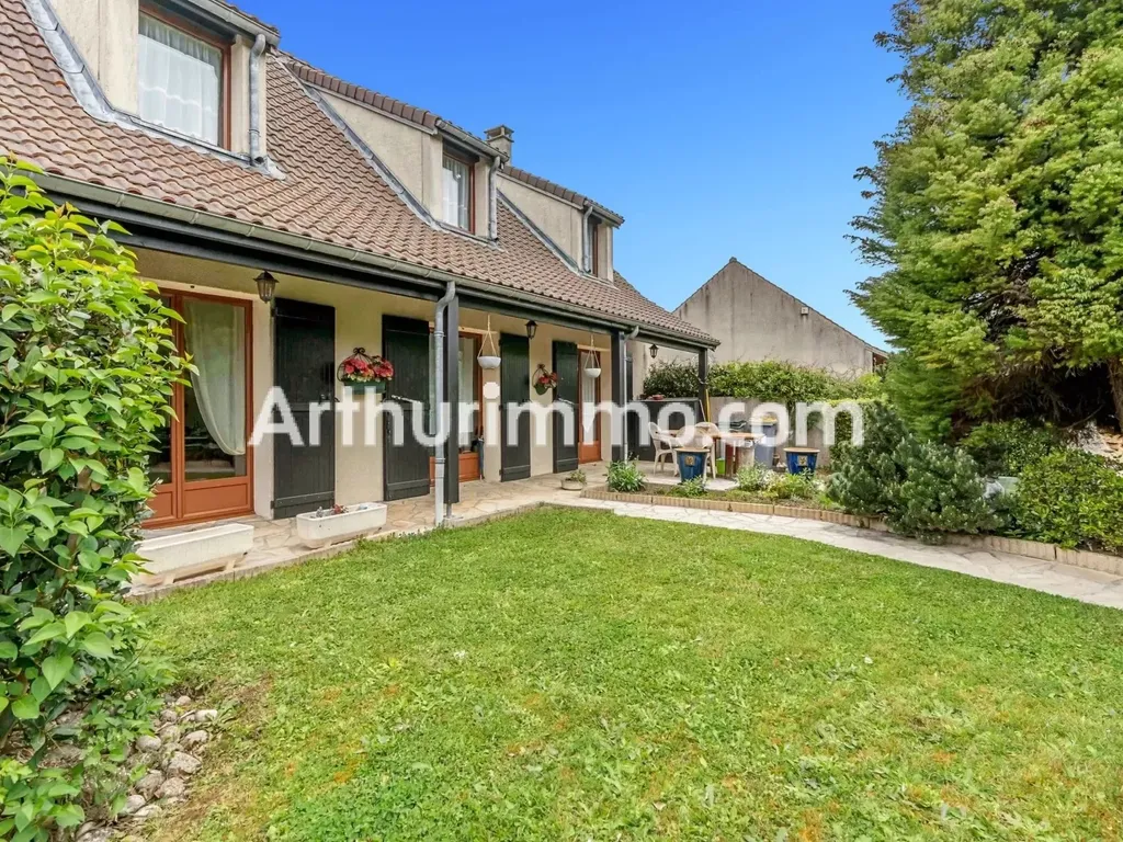 Achat maison à vendre 3 chambres 135 m² - Thorigny-sur-Marne