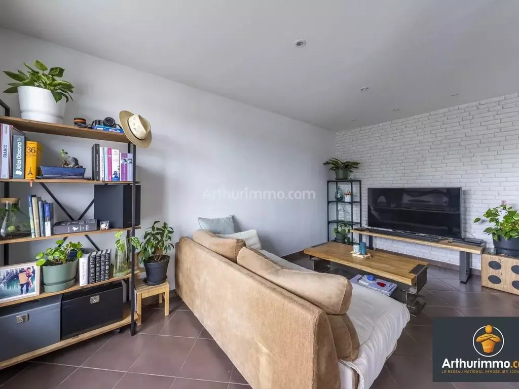 Achat appartement à vendre 4 pièces 75 m² - Saint-Fargeau-Ponthierry