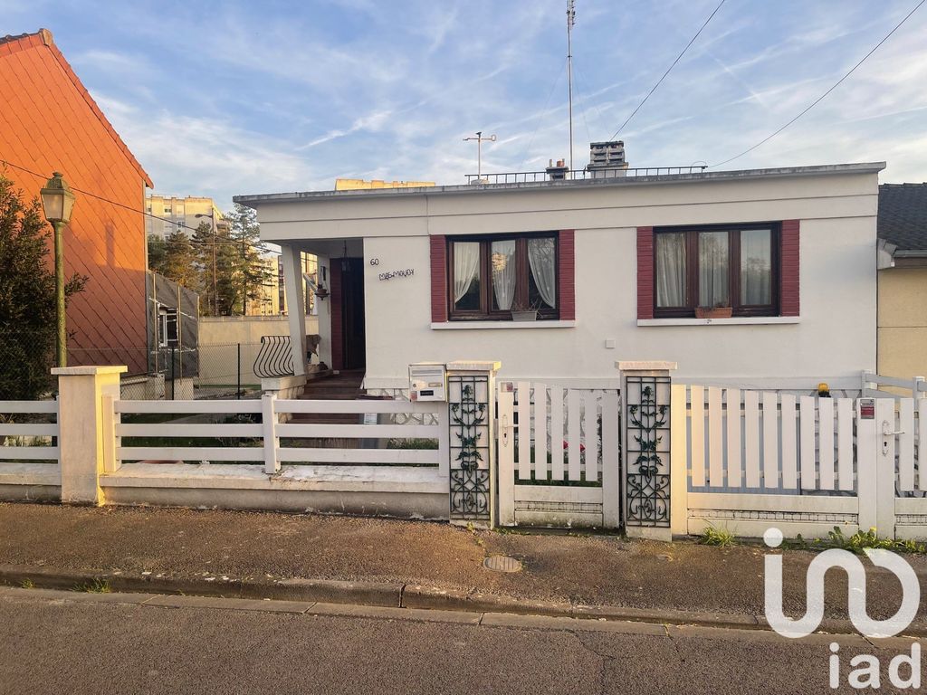 Achat maison à vendre 2 chambres 82 m² - Saint-Quentin