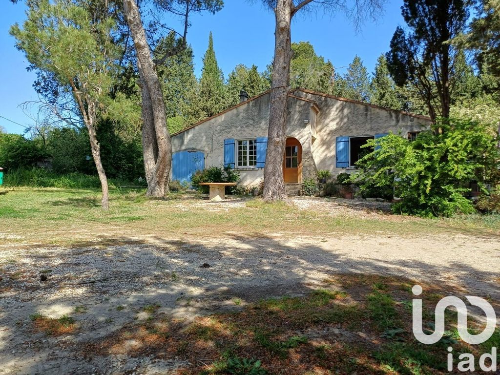 Achat maison à vendre 3 chambres 121 m² - Saint-Rémy-de-Provence