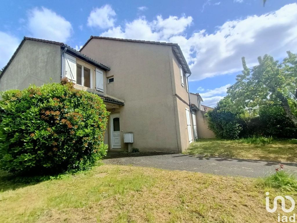 Achat maison à vendre 5 chambres 120 m² - Poitiers