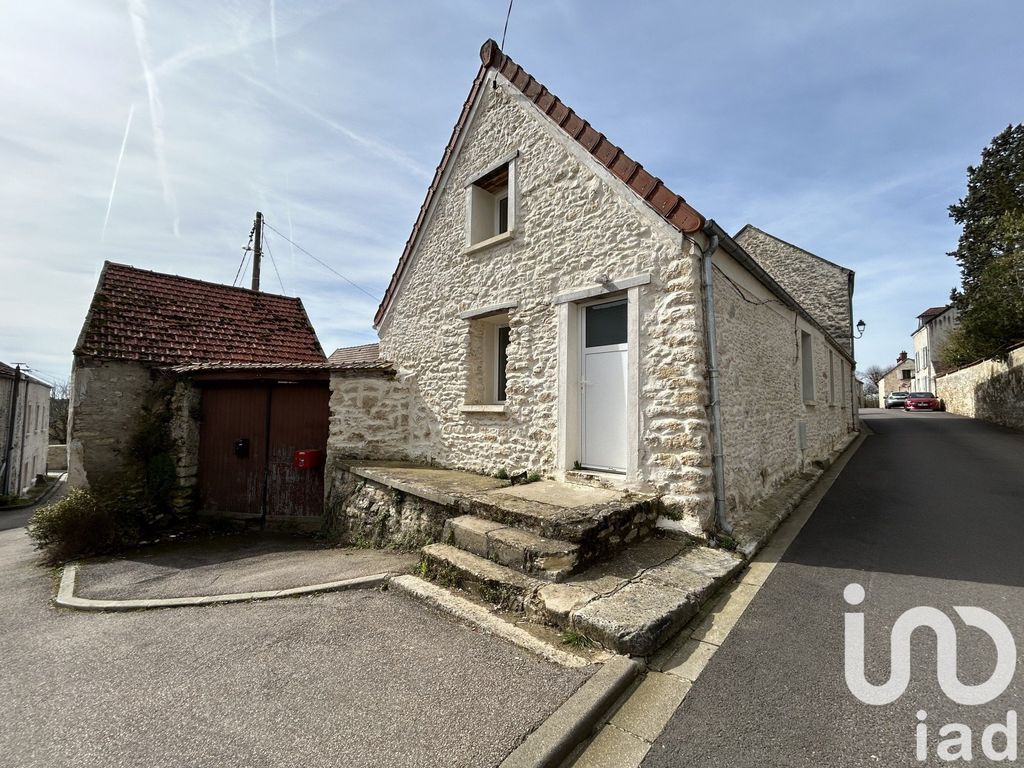 Achat maison à vendre 4 chambres 110 m² - Fontenay-Saint-Père