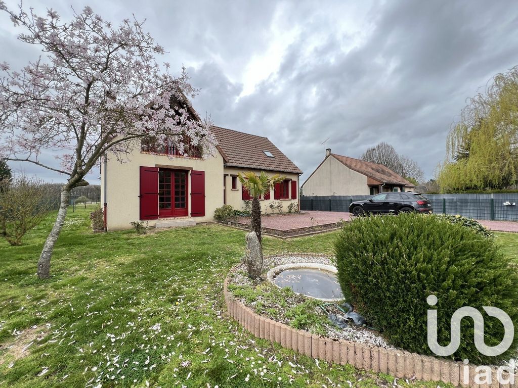 Achat maison à vendre 4 chambres 143 m² - Roézé-sur-Sarthe