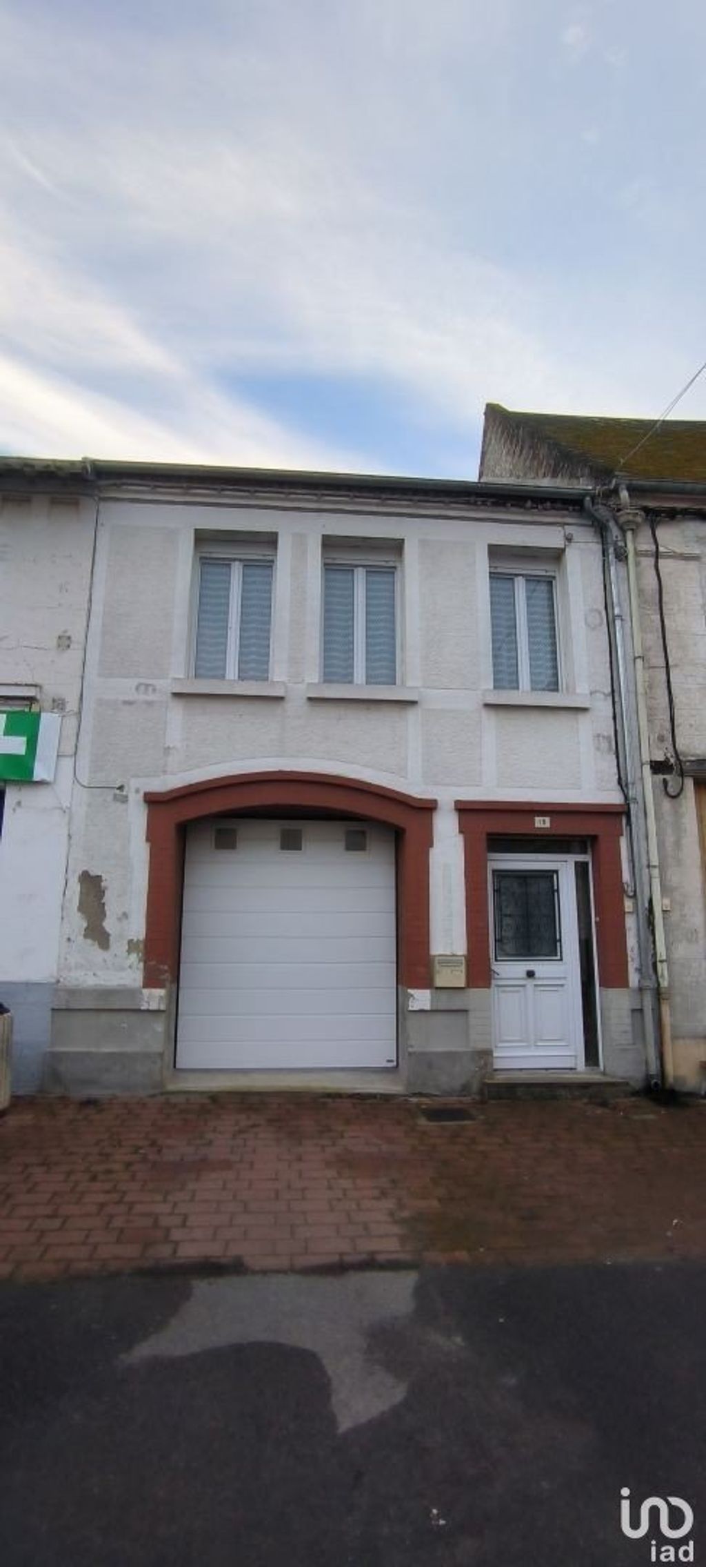 Achat maison à vendre 4 chambres 171 m² - Saint-Erme-Outre-et-Ramecourt