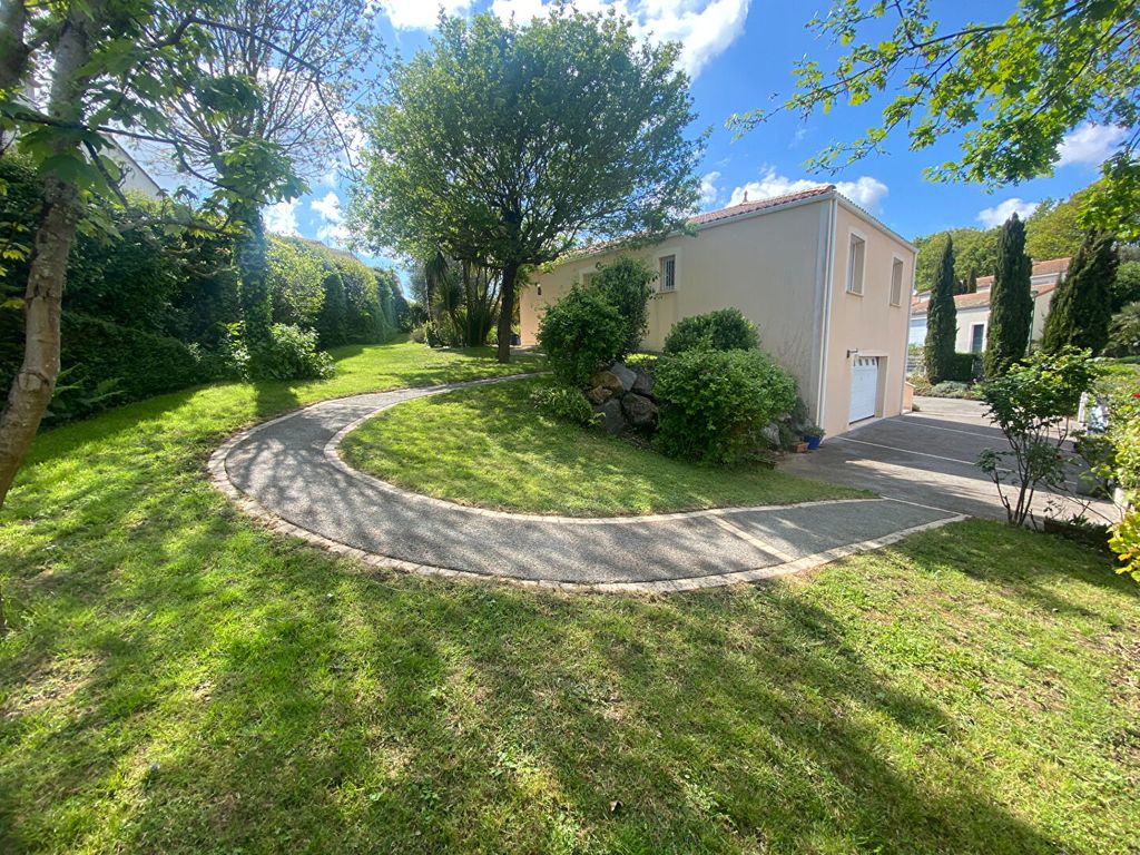 Achat maison à vendre 5 chambres 215 m² - Talmont-Saint-Hilaire