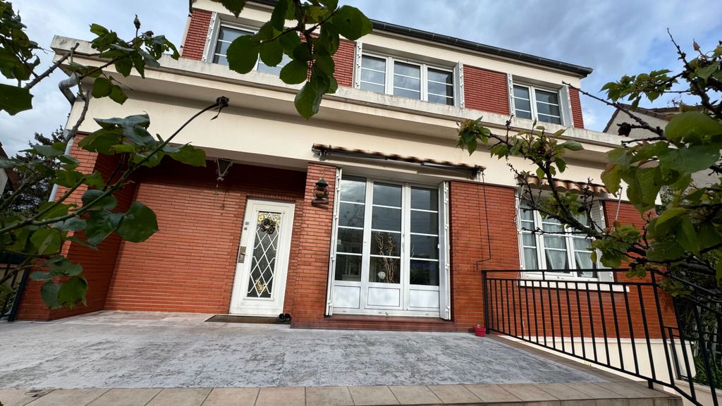 Achat maison à vendre 3 chambres 158 m² - Neuilly-sur-Marne