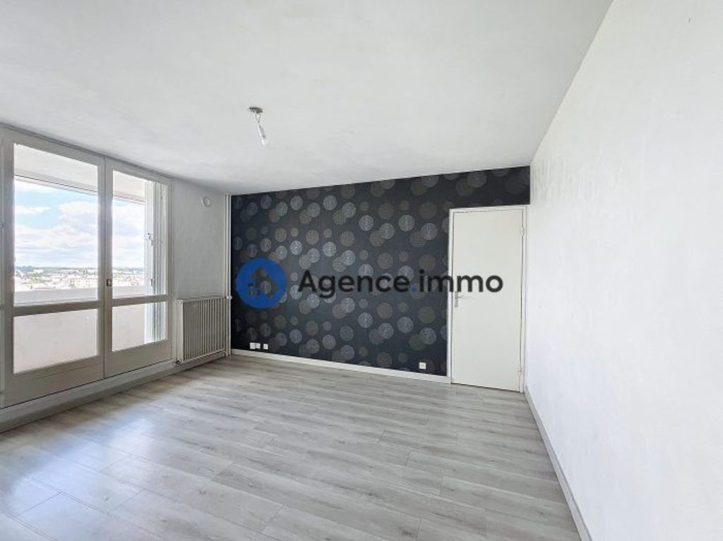 Achat appartement à vendre 2 pièces 46 m² - Saint-Pierre-des-Corps
