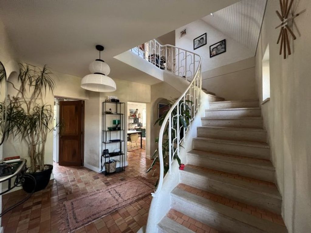 Achat maison à vendre 6 chambres 220 m² - Saint-Cyr-sur-Loire