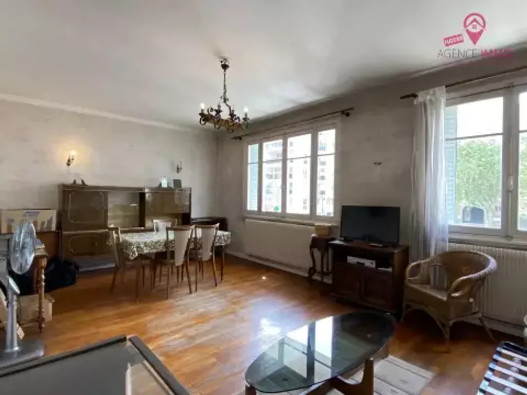 Achat appartement à vendre 2 pièces 61 m² - Lyon 8ème arrondissement