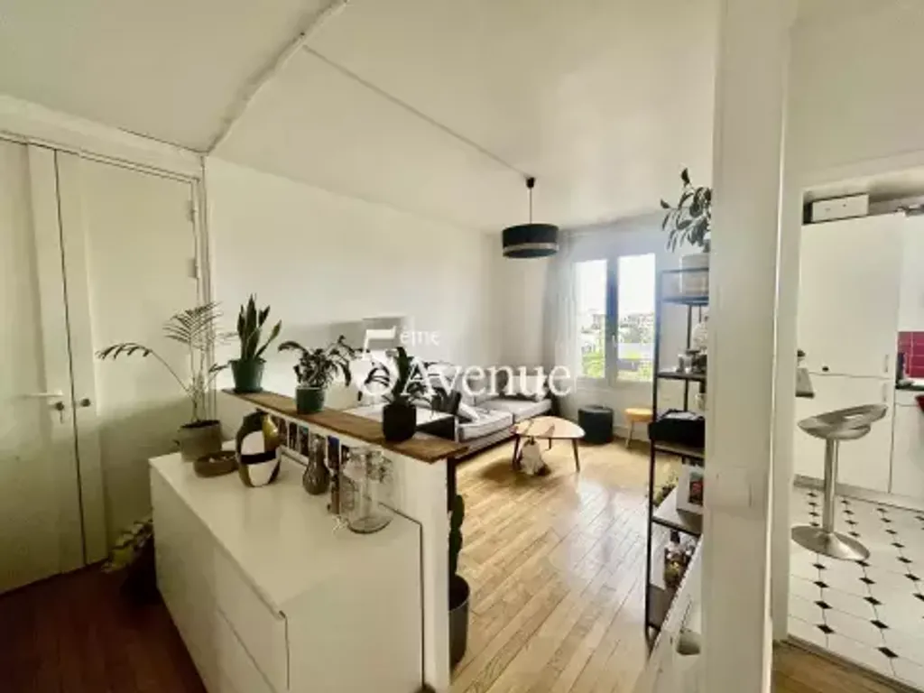 Achat appartement à vendre 2 pièces 45 m² - Saint-Maur-des-Fossés