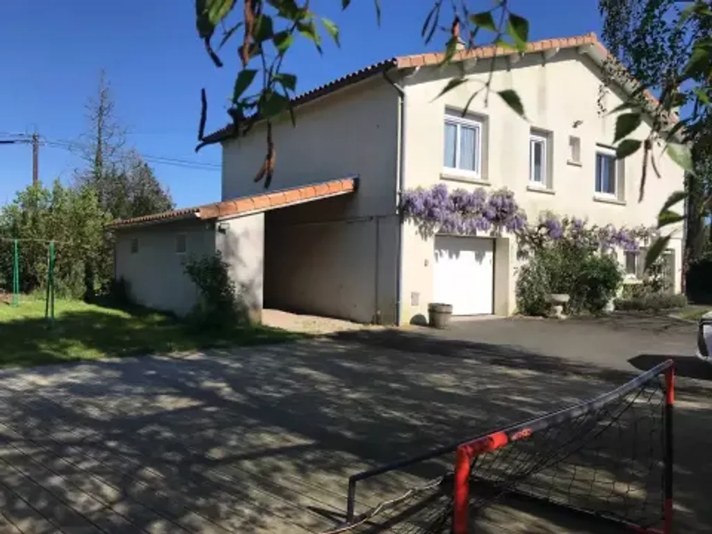 Achat maison à vendre 4 chambres 134 m² - Bressuire