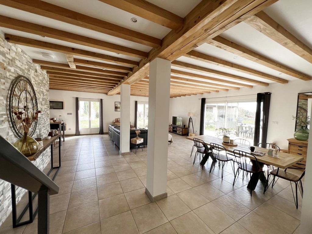 Achat maison à vendre 4 chambres 200 m² - Saint-Péray