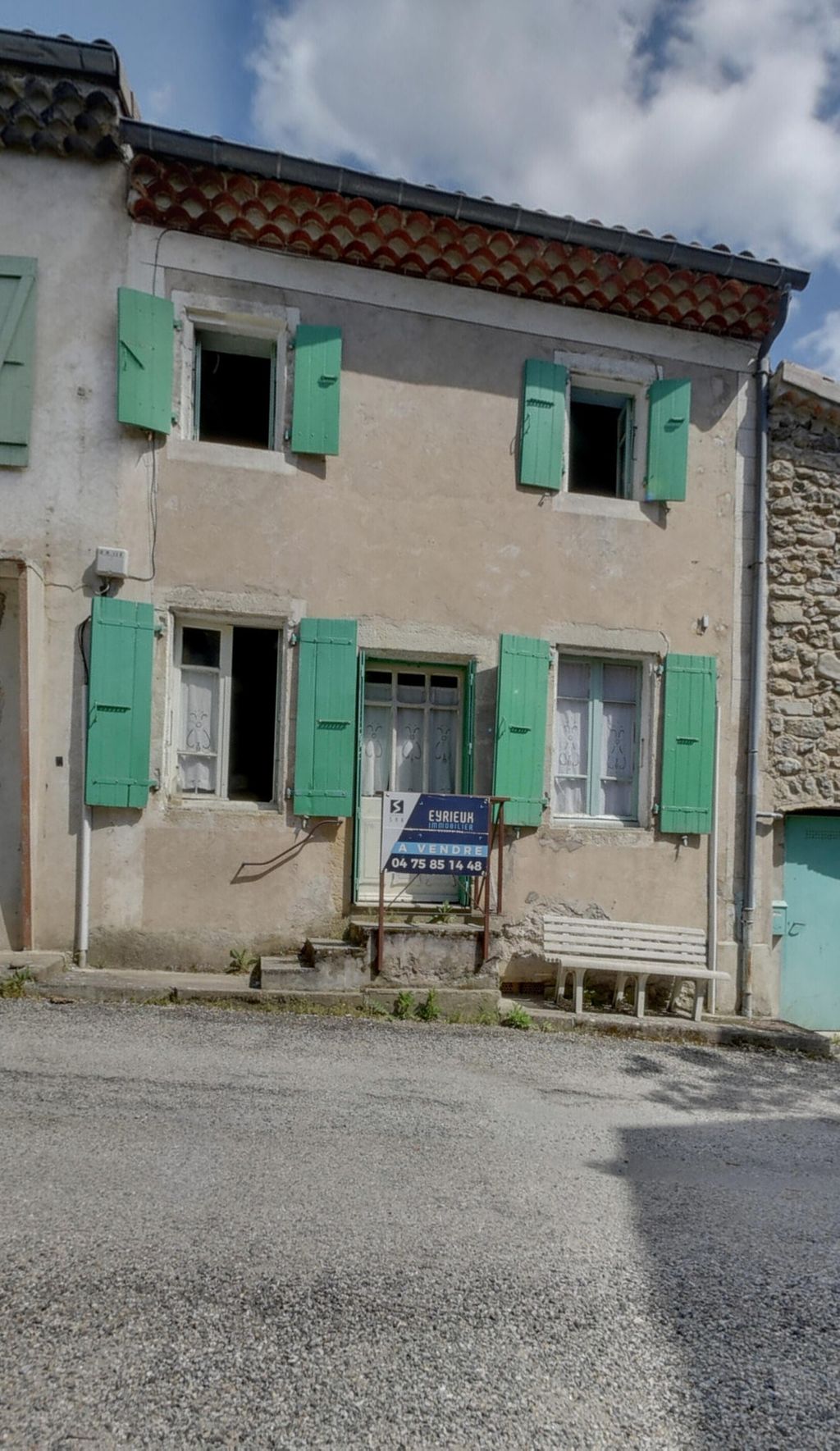 Achat maison à vendre 2 chambres 130 m² - Saint-Fortunat-sur-Eyrieux