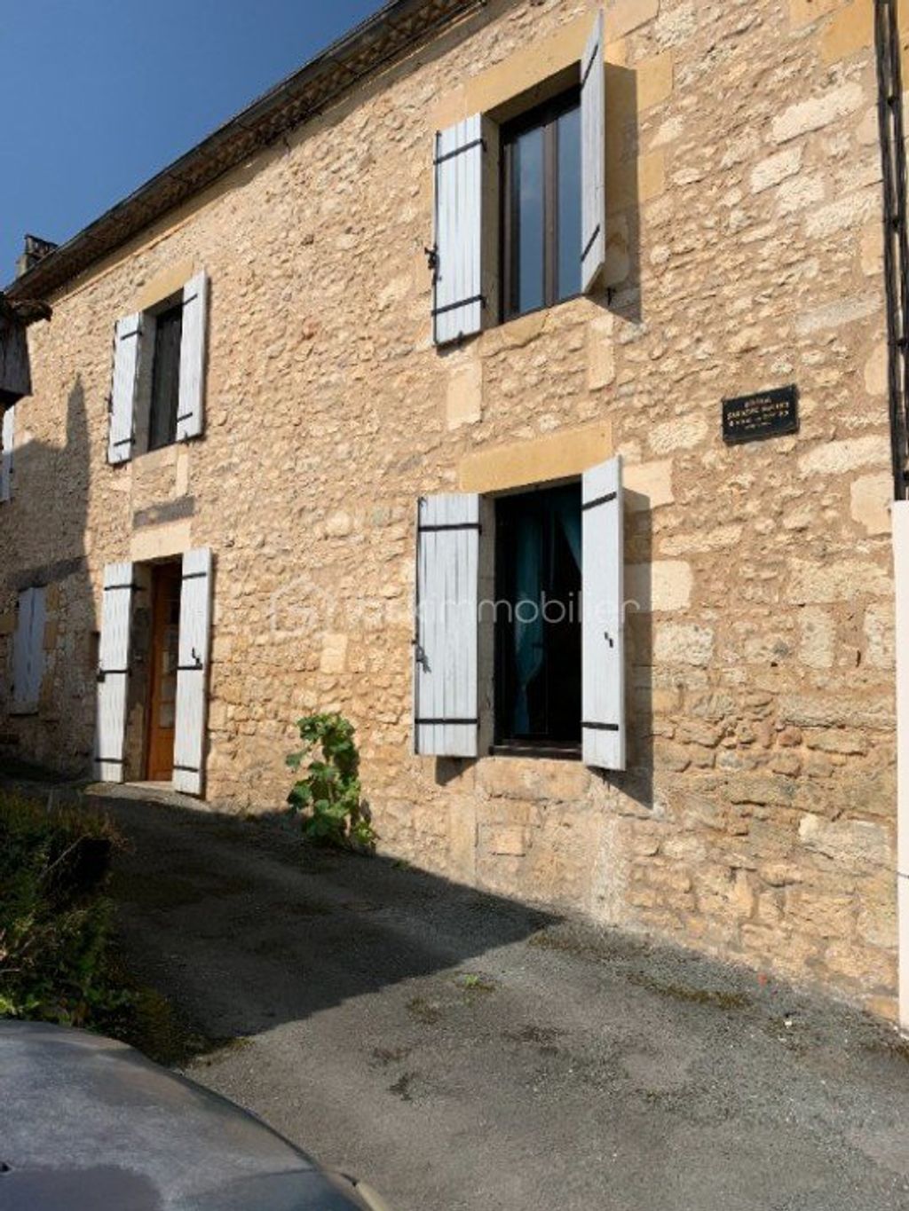 Achat maison à vendre 4 chambres 160 m² - Liorac-sur-Louyre