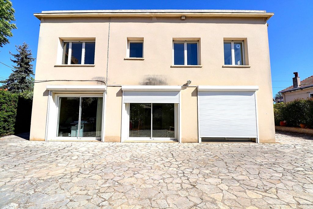 Achat maison à vendre 5 chambres 210 m² - Marseille 12ème arrondissement