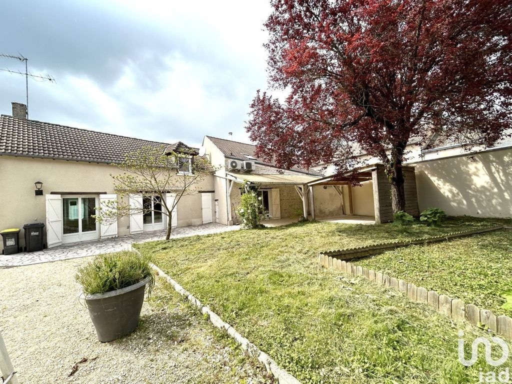 Achat maison à vendre 5 chambres 200 m² - Guigneville