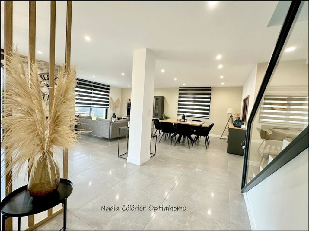 Achat maison à vendre 4 chambres 156 m² - Dijon