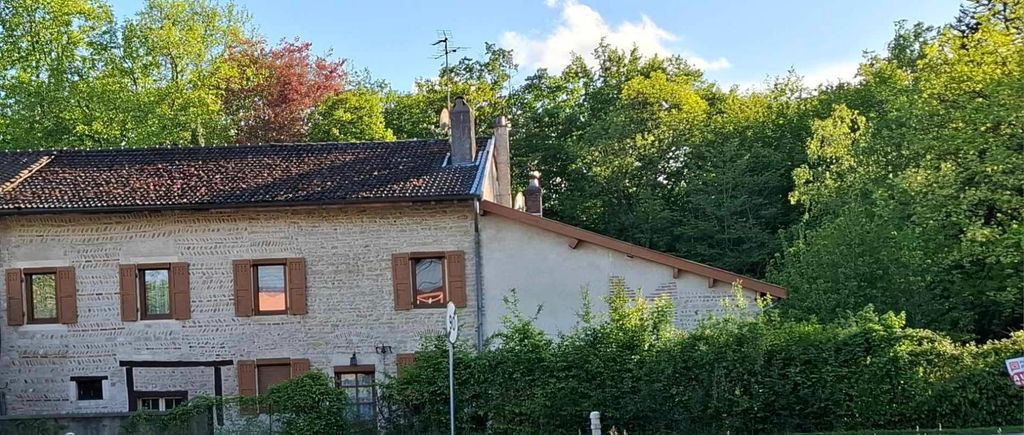 Achat maison à vendre 4 chambres 142 m² - Bourg-en-Bresse