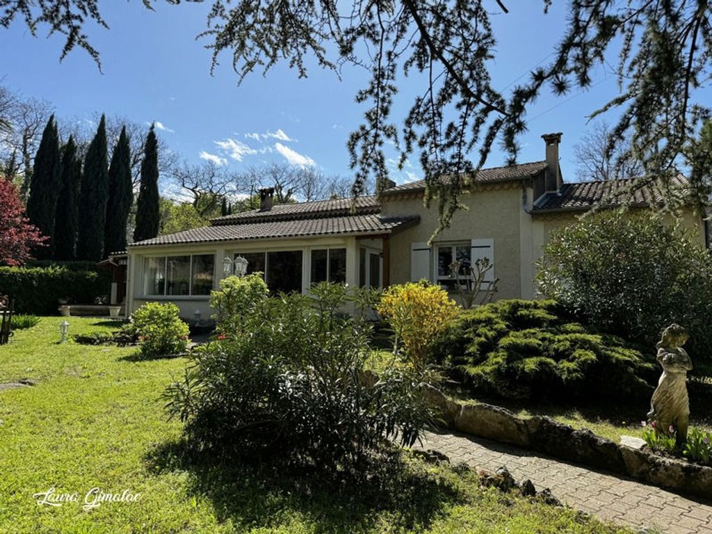 Achat maison à vendre 5 chambres 184 m² - Saint-Paul-Trois-Châteaux