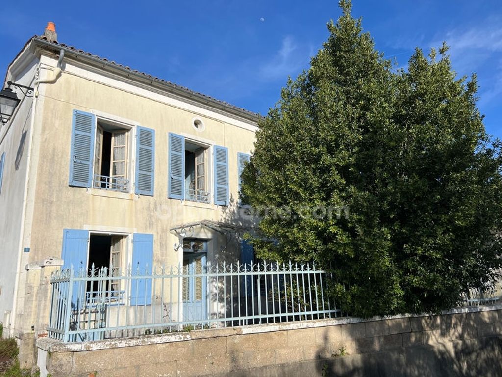 Achat maison à vendre 2 chambres 80 m² - Saint-Bris-des-Bois