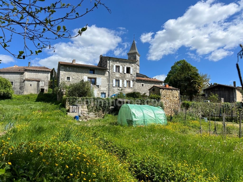 Achat maison à vendre 4 chambres 163 m² - La Chapelle-des-Pots