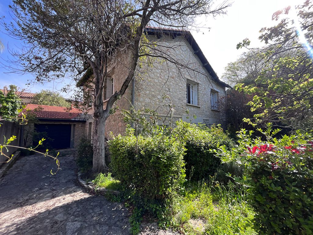 Achat maison à vendre 4 chambres 200 m² - Montpellier