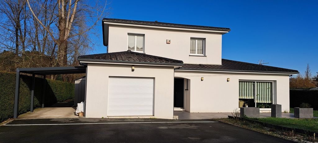 Achat maison à vendre 5 chambres 160 m² - Saint-André-de-Cubzac
