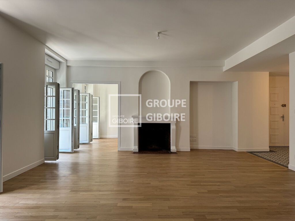 Achat appartement à vendre 5 pièces 104 m² - Saint-Malo