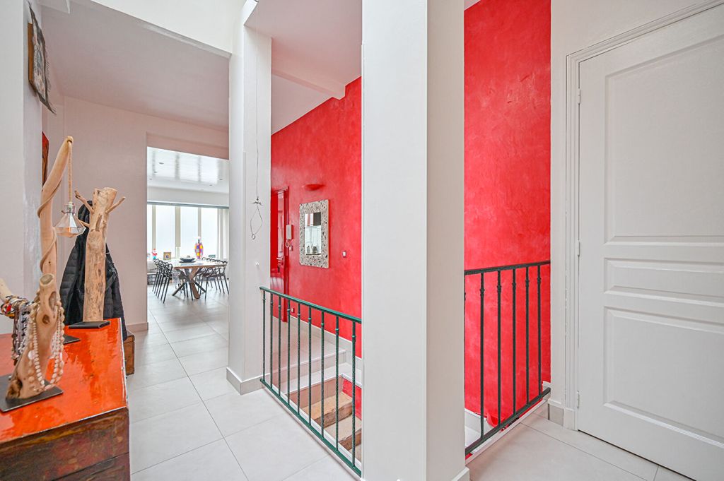Achat duplex à vendre 4 pièces 130 m² - Paris 18ème arrondissement
