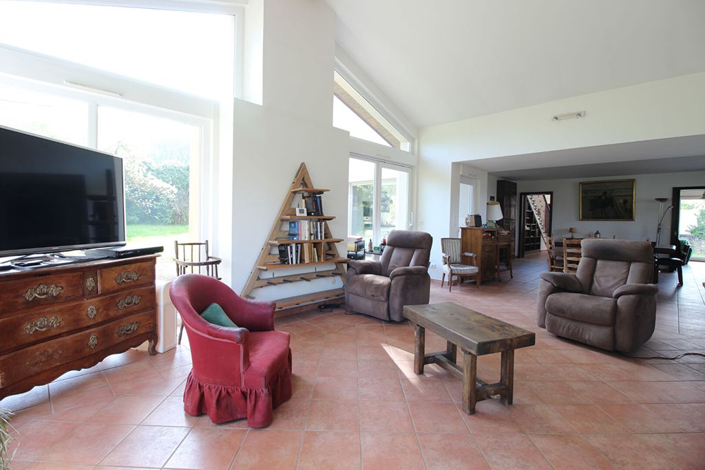 Achat maison à vendre 6 chambres 238 m² - Pont-Saint-Vincent